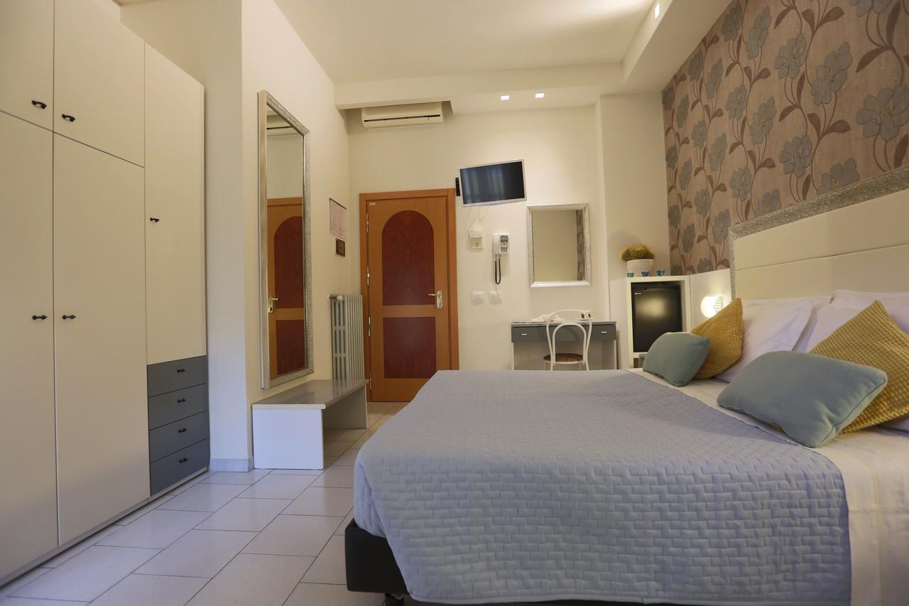 Elisabetta Hotel Cesenatico Exterior photo